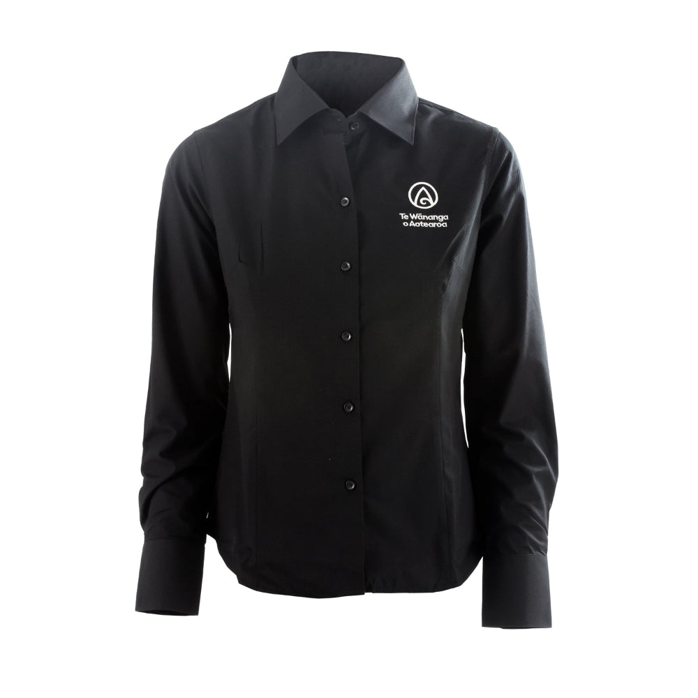 Hāte Papai Wāhine – Ringa Roa - Womens Long Sleeve Shirt - Custom Clothing | T Shirt Printing | Embroidery | Screen Printing | Print Room NZ